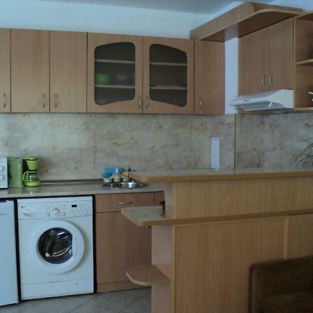 Meni Apartments And Guest Rooms Szozopol Kültér fotó