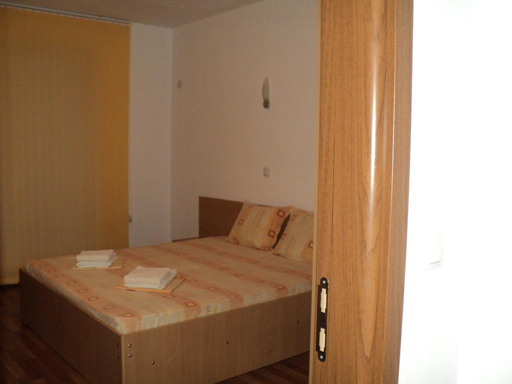 Meni Apartments And Guest Rooms Szozopol Kültér fotó