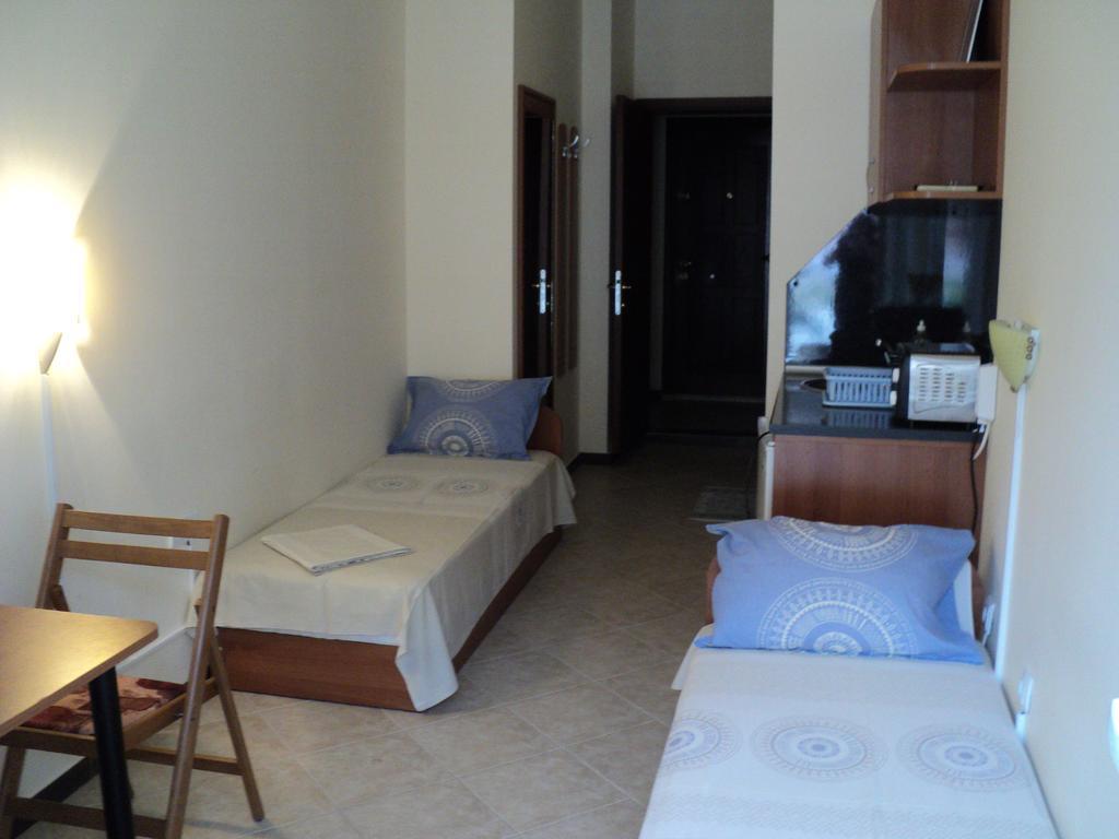 Meni Apartments And Guest Rooms Szozopol Kültér fotó