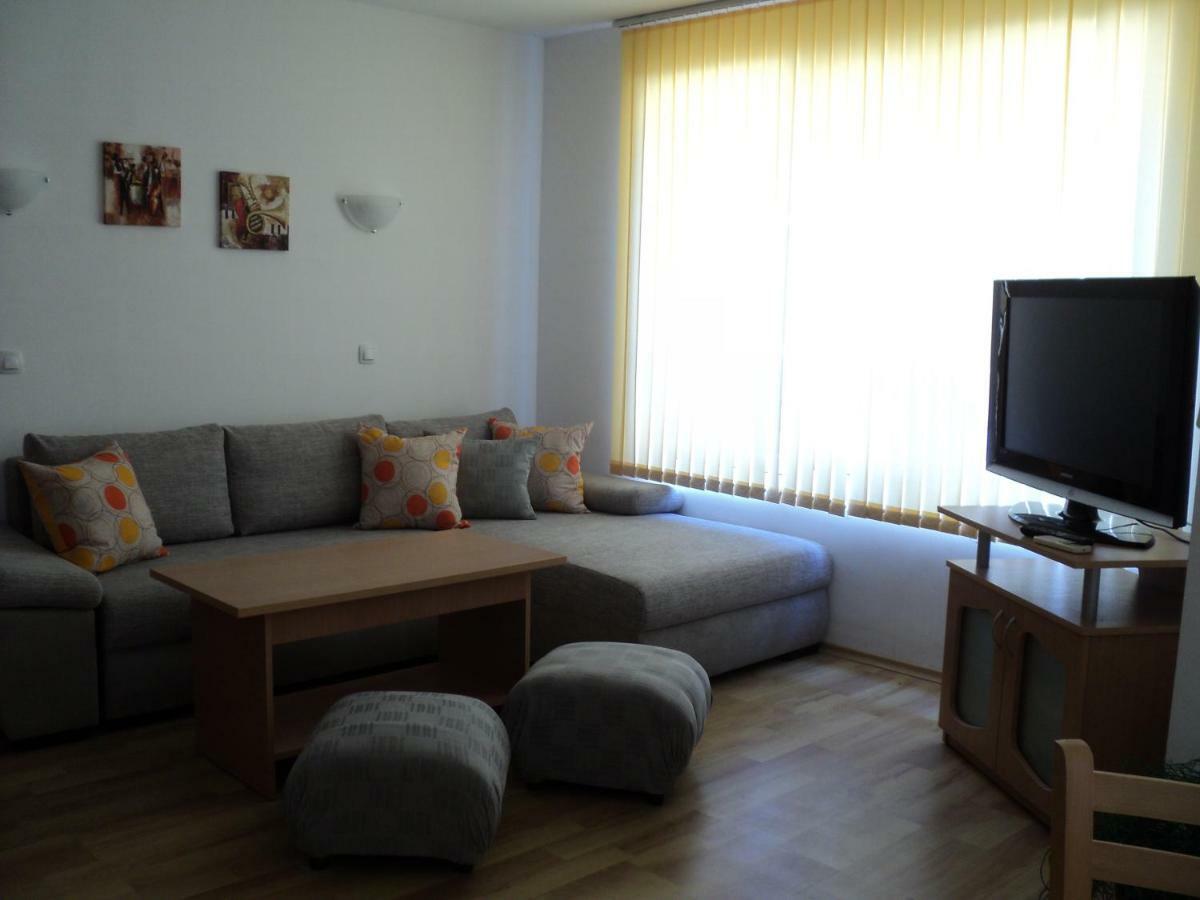 Meni Apartments And Guest Rooms Szozopol Kültér fotó